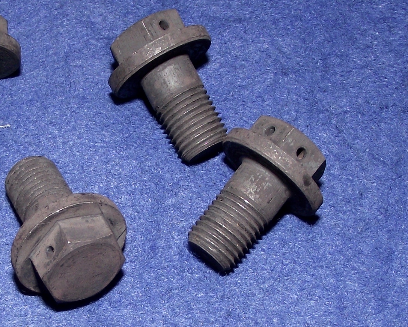 Top Quality Camshaft Bolts - Click here to enlarge